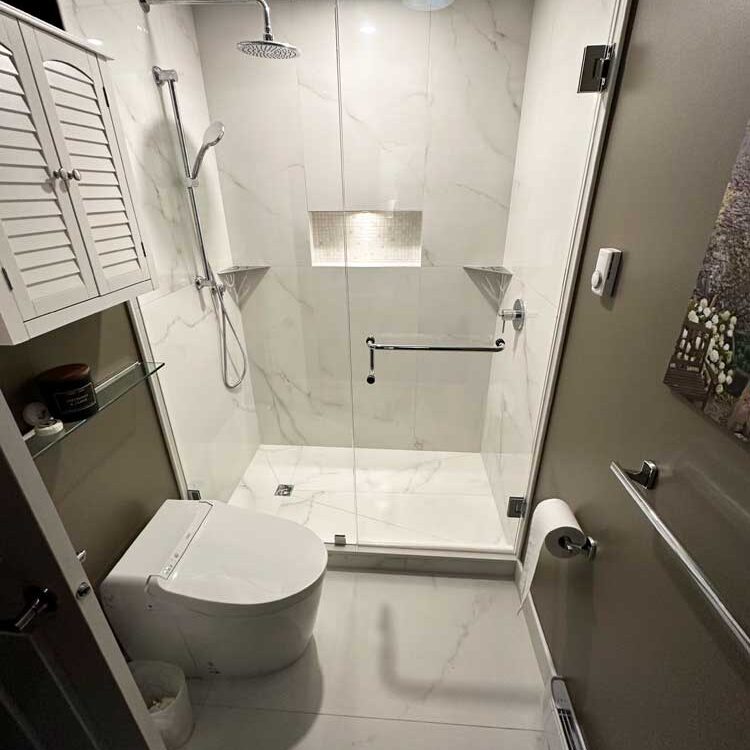Beautiful Tile Bathroom by Quinmor Tile Vancouver, BC